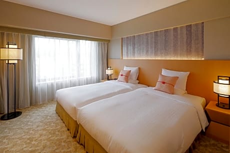Executive Twin Room - Non-Smoking (East)