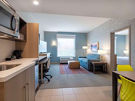 1King Hearing Accessible Suite