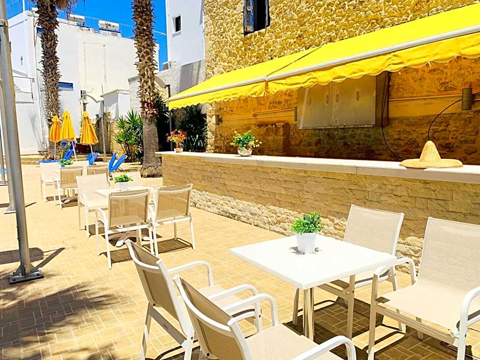 Kassavetis Center - Hotel Studios & Apartments