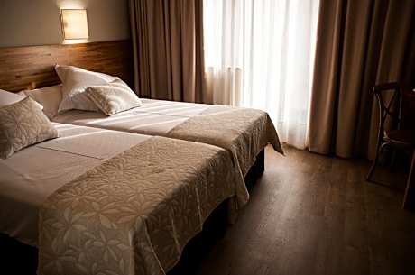 Twin Room with Balcony