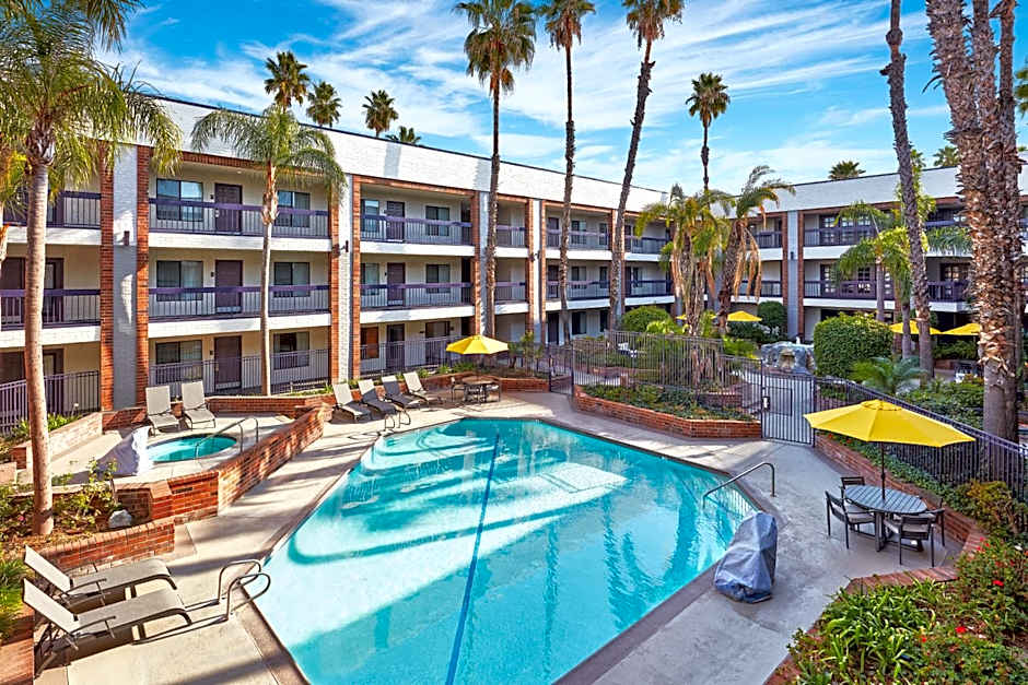 Best Western Plus Meridian Inn & Suites, Anaheim-Orange