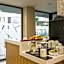 Hyperion City Hotel & Spa