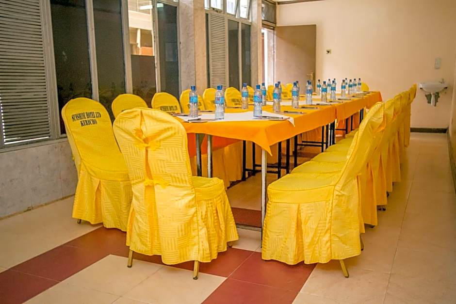 Sunshine Hotel Tengecha