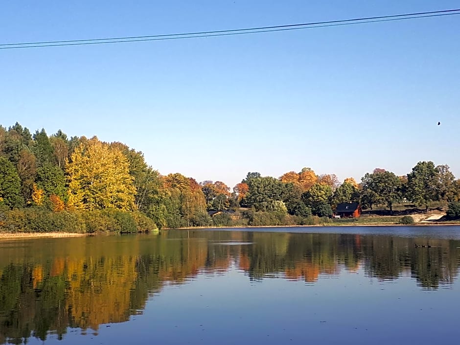 Domek nad jeziorem Kaszuby