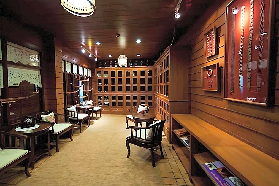 Pukha Nanfa Hotel
