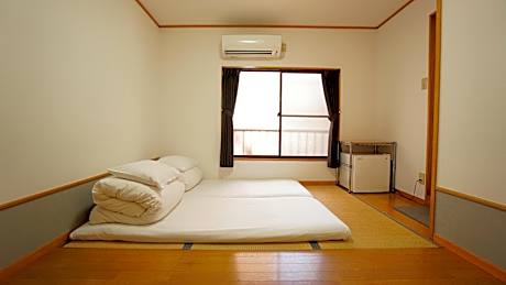 Japanese-Style Room