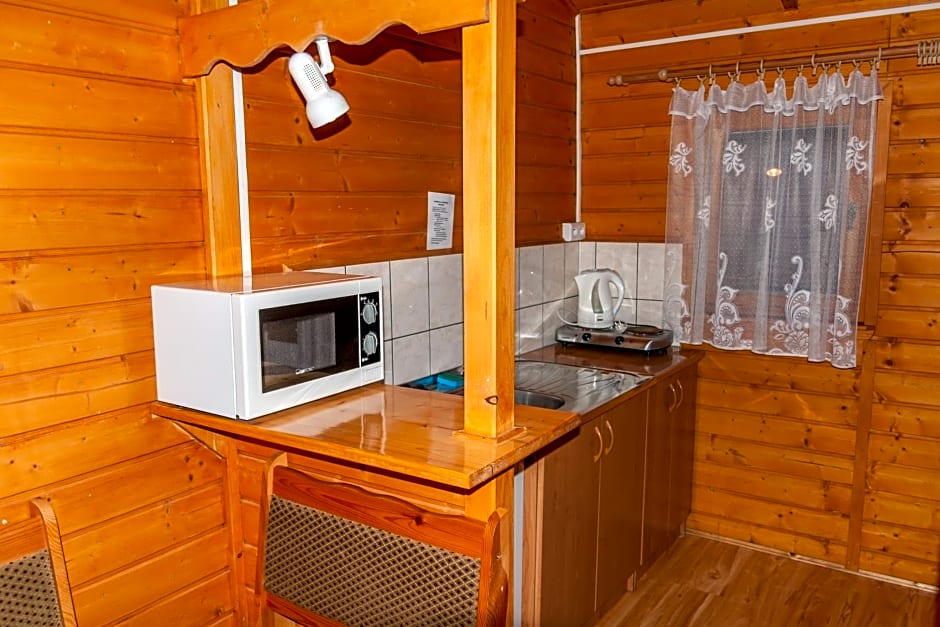 Domki Słoneczko z dostępem do jacuzzi sauny i rowerów