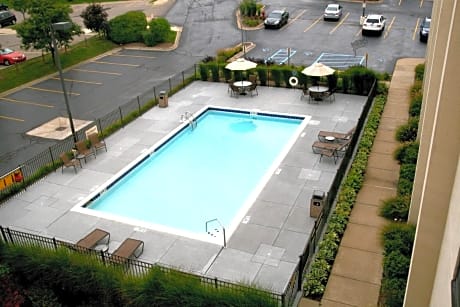 Hampton Inn Detroit Northville