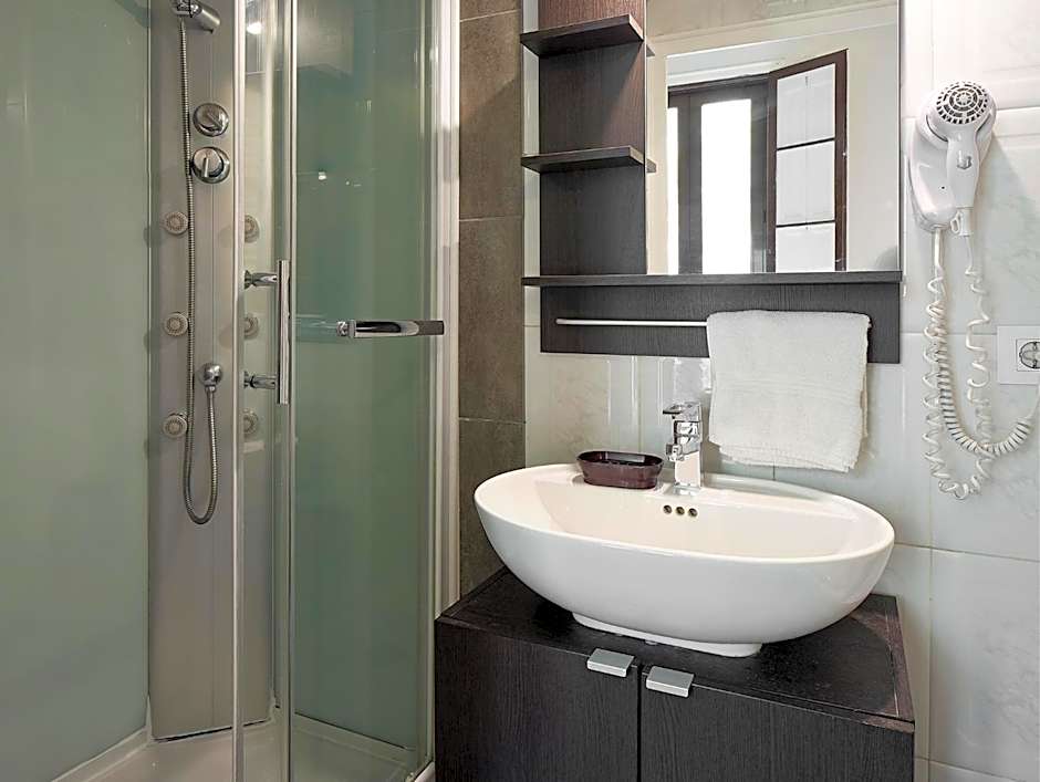 BruStar Gotic-Centric