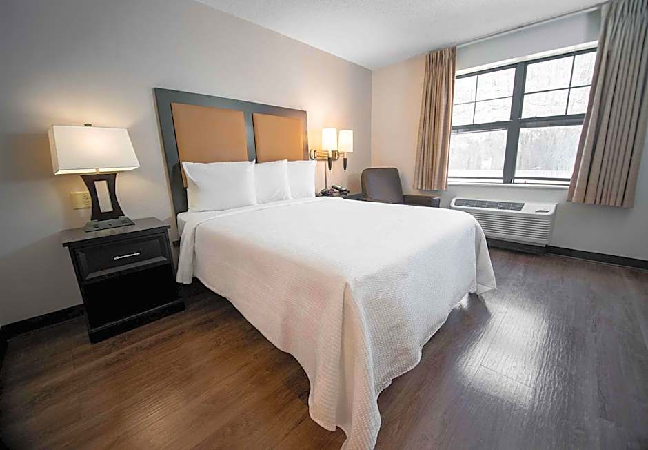 Extended Stay America Suites - Fort Lauderdale - Cypress Creek - NW 6th Way