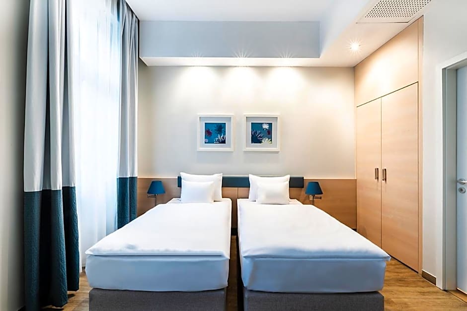 Atrium Fashion Hotel