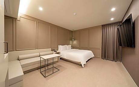 Bundang Jeongja Gray Hotel