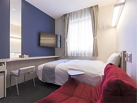 Relax Single Room with Complimentary Light Breakfast - Non-Smoking