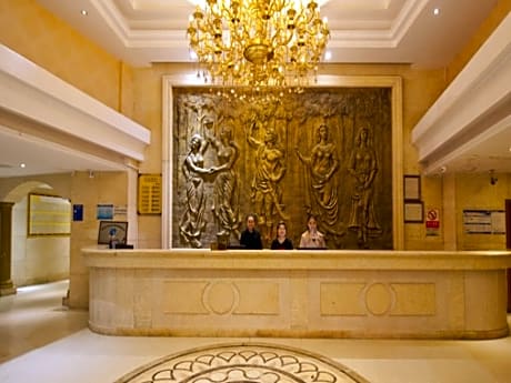 Vienna International Hotel Zhuzhou Clothing Market Central Plaza Railway Station