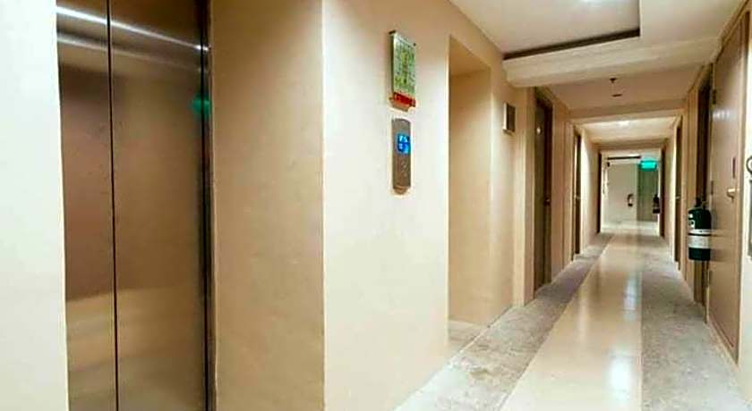 Urban Deca Tower EIMYS PLACE 1