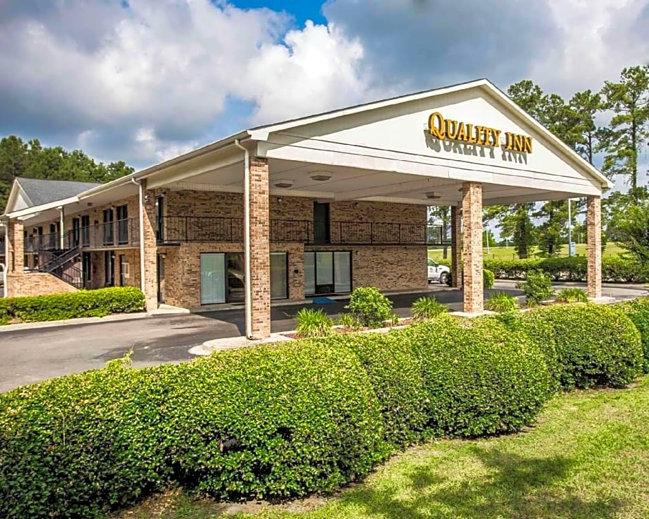 Quality Inn Manning I-95