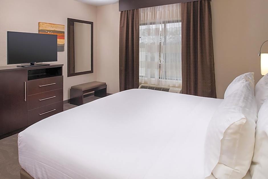 Holiday Inn Express & Suites Monroe By IHG