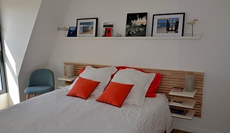 LE BEAU REPAIRE, chambres d'hôtes, quartier historique, 1 à 3 chambres, étage indépendant