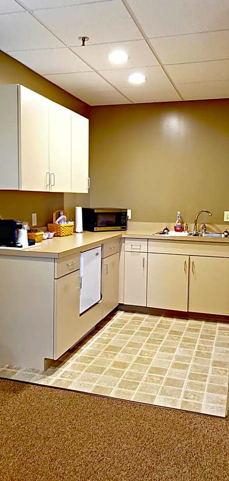 Lodging on the Square