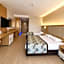 Blue Wave Suite Hotel