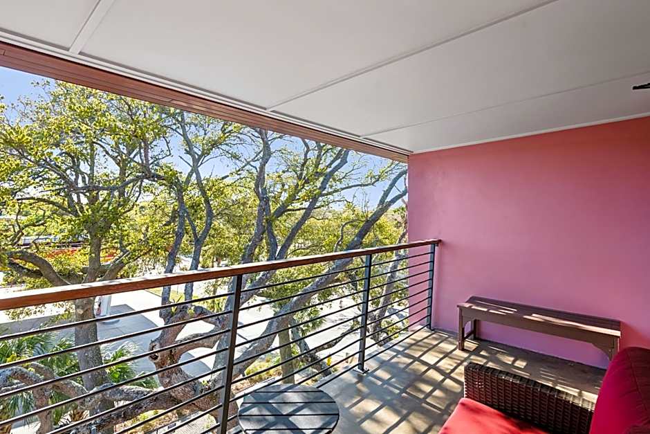 Boutique Vera Hotel in the Heart of Folly Beach