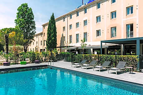 Escale Oceania Aix-En-Provence
