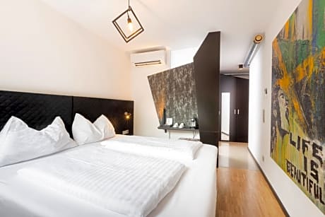 Double Room with Courtyard View