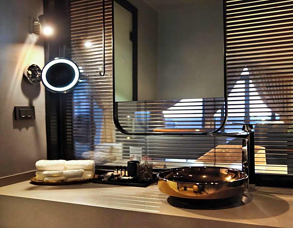 39 Kalamış Marina Hotel & Restaurant