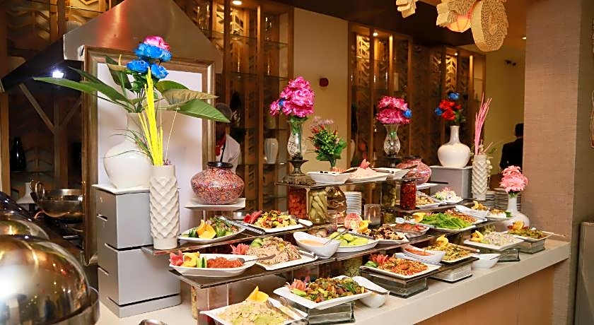 Ramada Plaza by Wyndham Karachi Airport Hotel