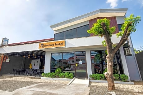 Pocket Hotel Bunks and Breakfast