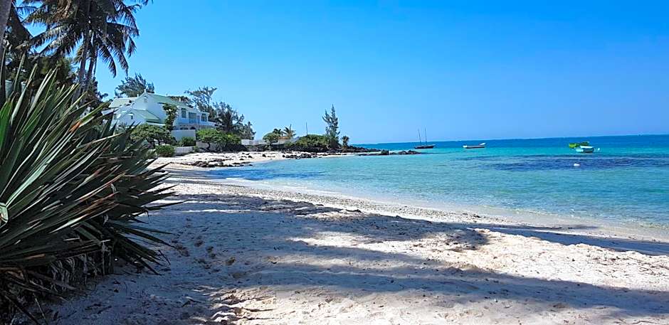 Colibri Beach Villas