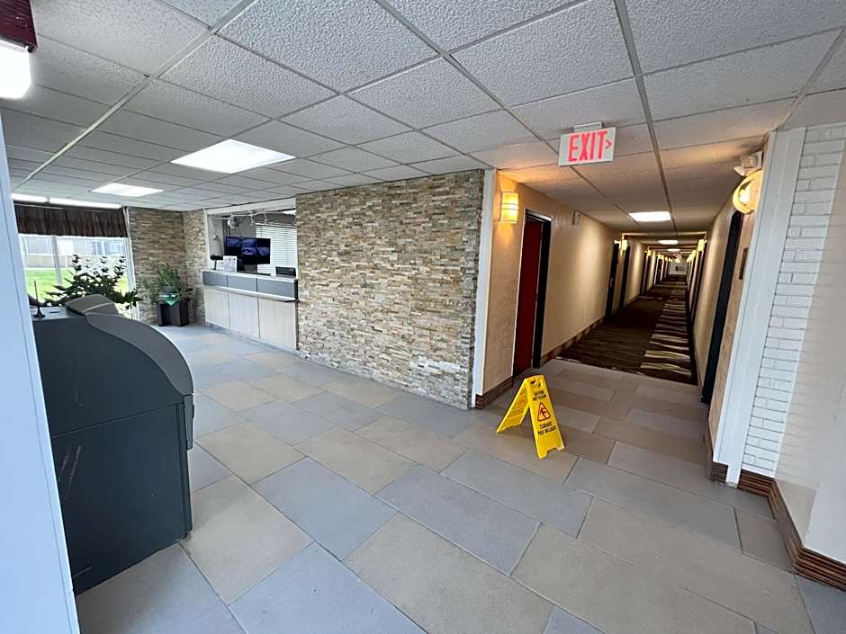 Countryside Suites Kansas City Independence I-70 East Sports Complex Hotel