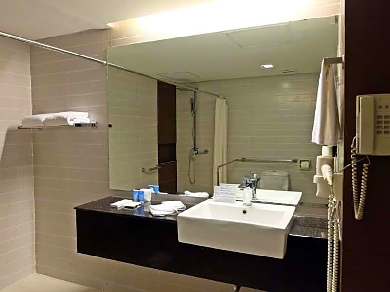 Summit Circle Cebu - Quarantine Hotel