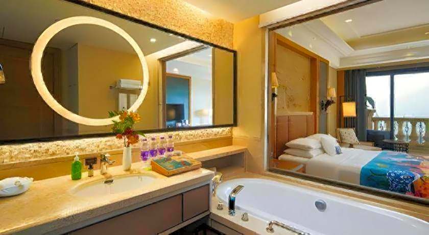 Chimelong Hengqin Bay Hotel