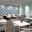 Courtyard by Marriott Nassau Downtown/Junkanoo Beach