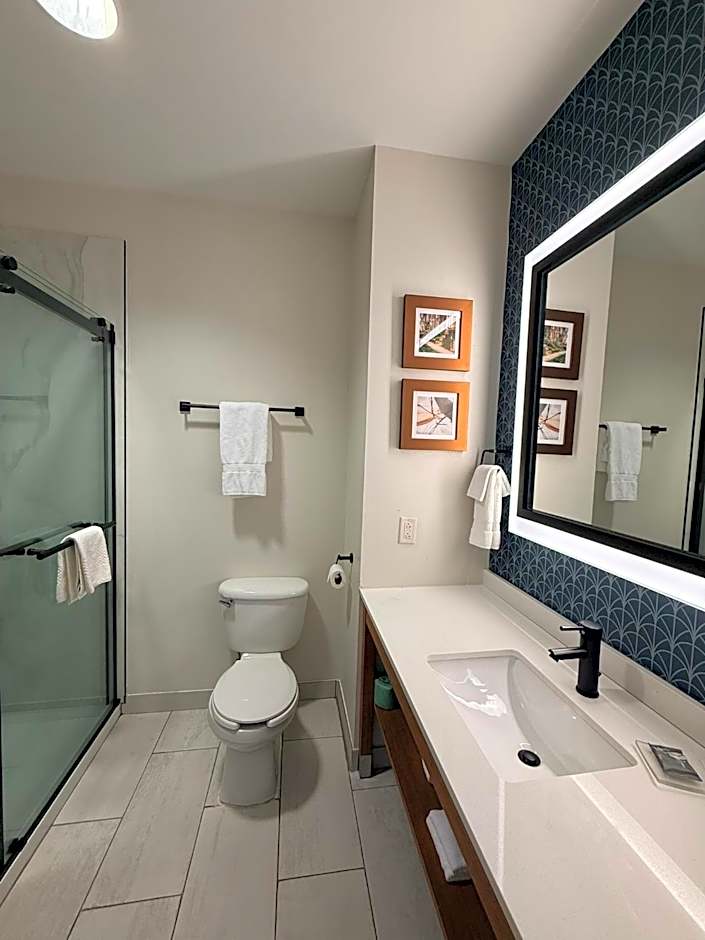 Country Inn & Suites by Radisson, Lima