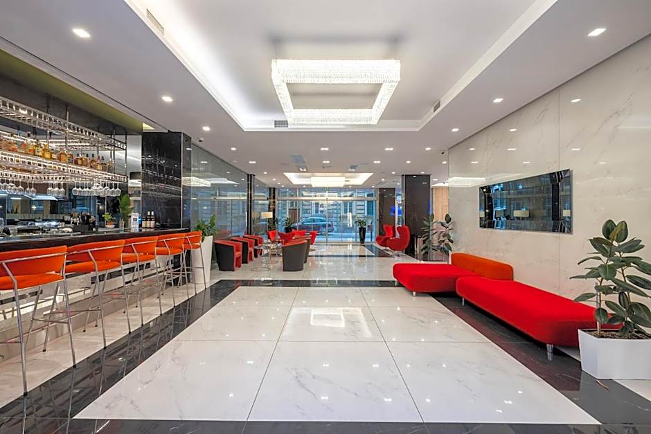 Silver Crown Hotel & Residence, Palace Quarter