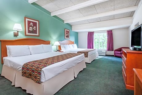 One-Bedroom Suite with Two King Beds - Non-Smoking