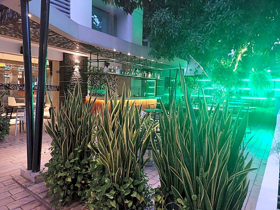 Washington Plaza by DOT Premium