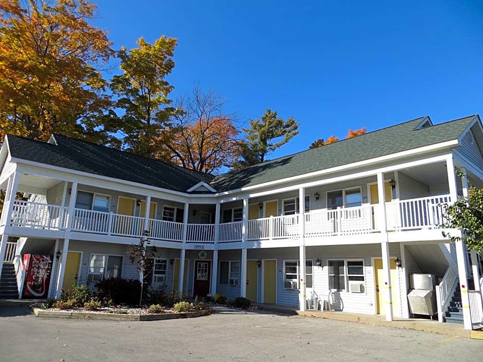 Empire Lakeshore Inn