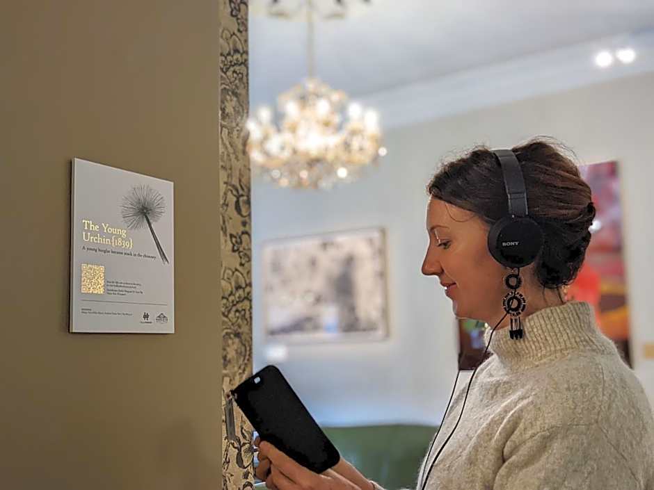 Hadley's Orient Hotel