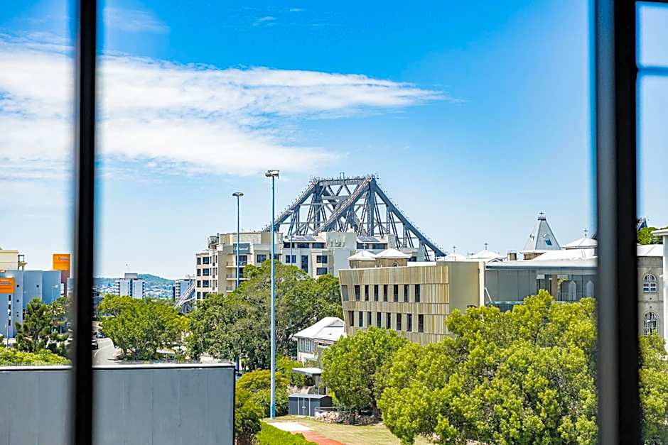 Bunk Brisbane