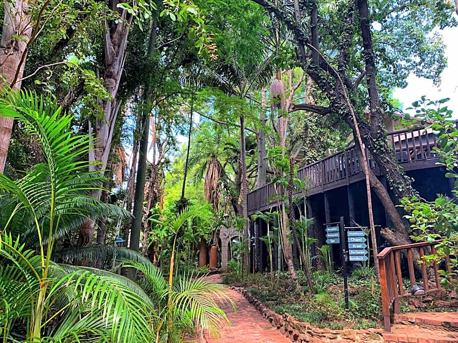 Shangri-La Country Hotel & Spa