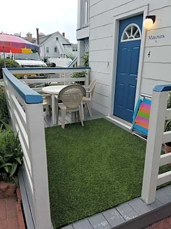 Anna's place