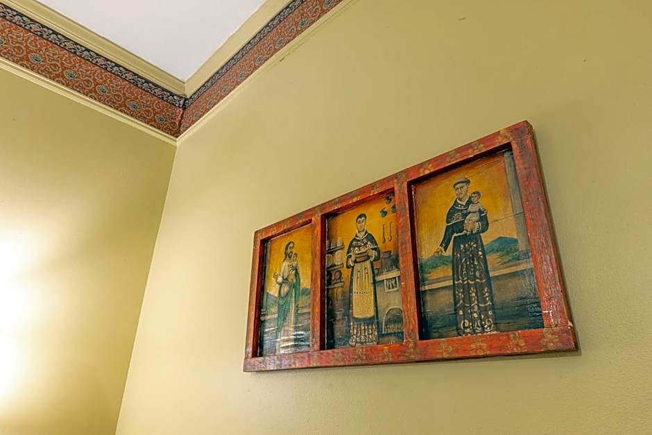 Historic Plaza Hotel