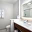 Holiday Inn Express & Suites - Lexington W - Versailles By IHG