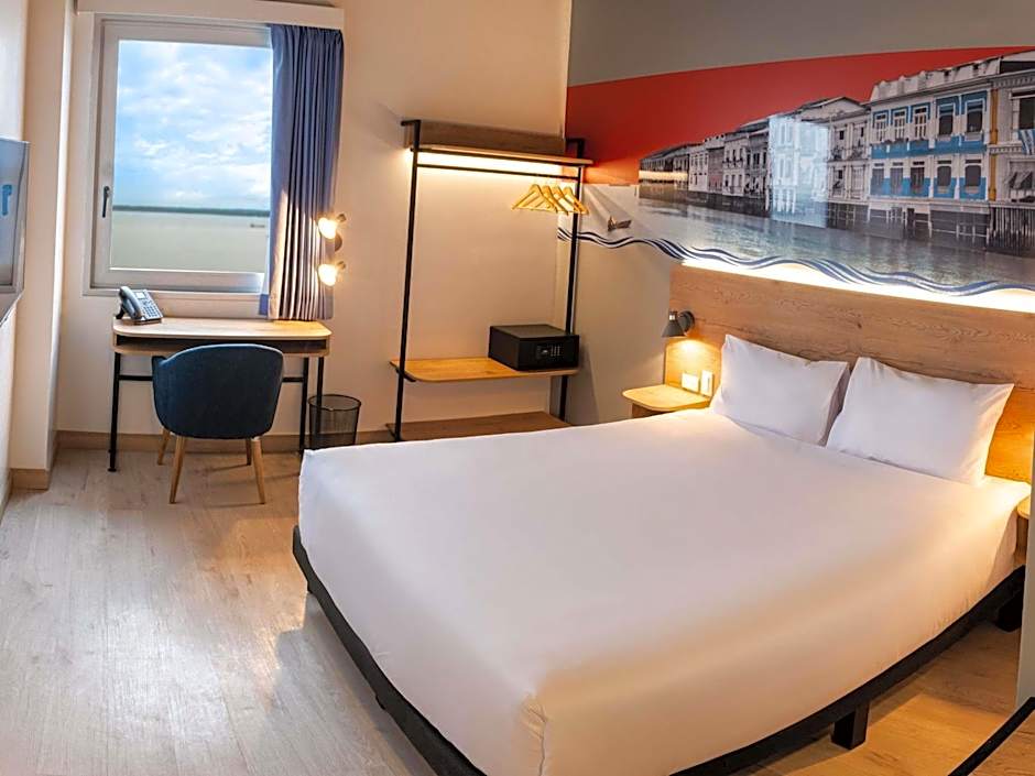 Ibis Styles El Malecon Guayaquil