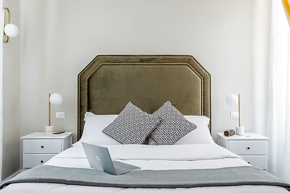 Daplace - La Mongolfiera Rooms in Navona