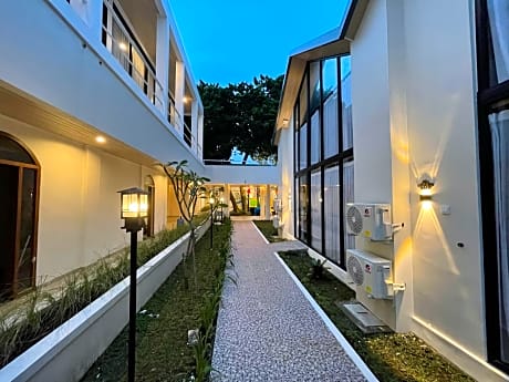 Azana Essence Sanggabuana Bogor