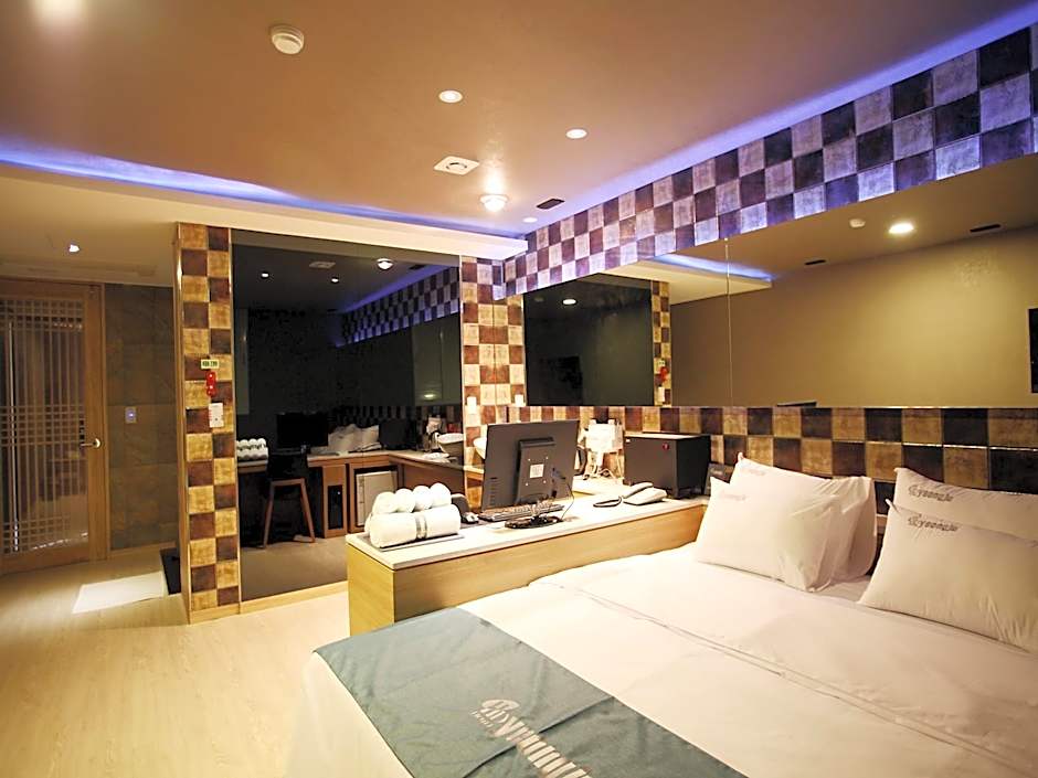 Yeongju Hotel